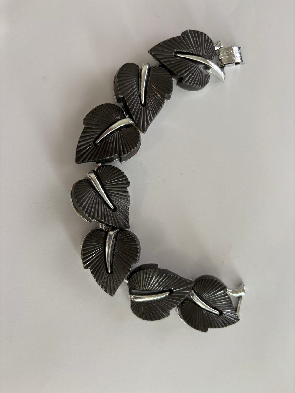 Vintage LERU Bracelet Silver Tone with Thermoset Plastic Leaves